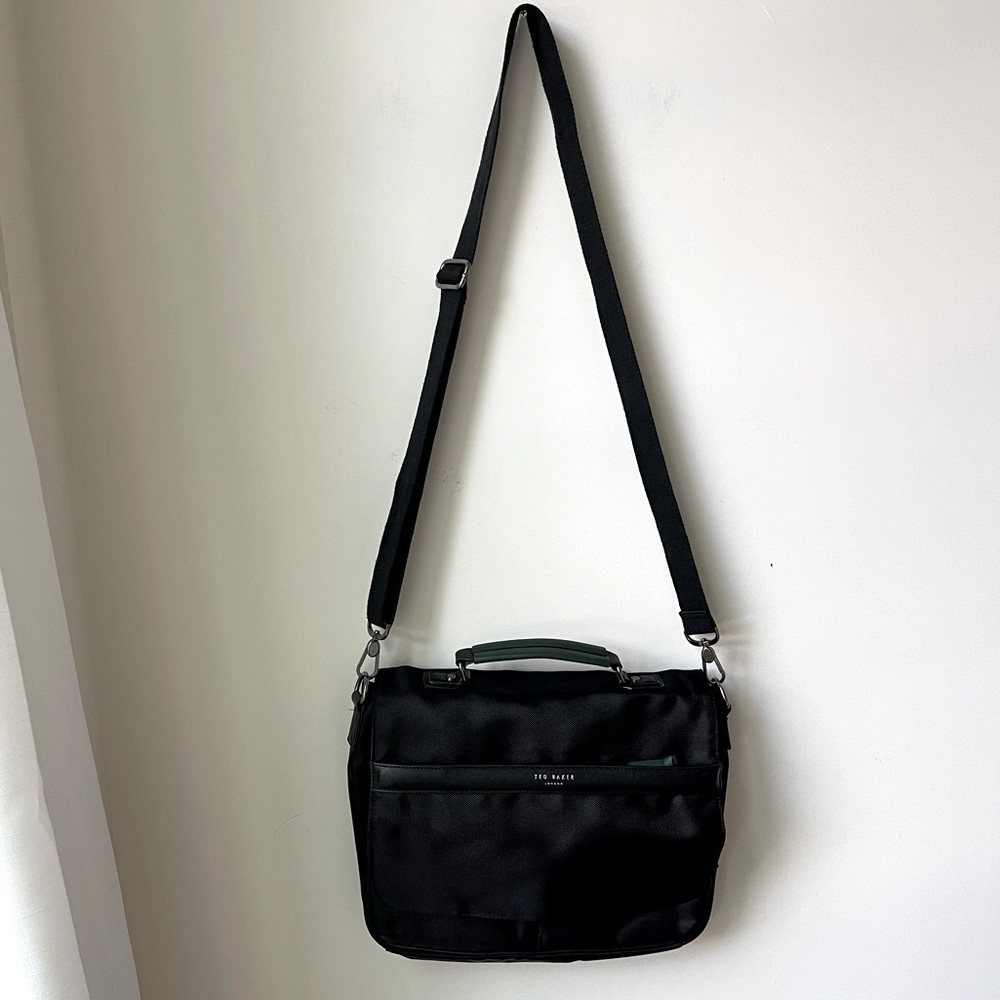 Ted Baker Document Bag in Black 14x11x3" Tablet Sleeve, Pockets, Trolley Sleeve - Picture 4 of 13